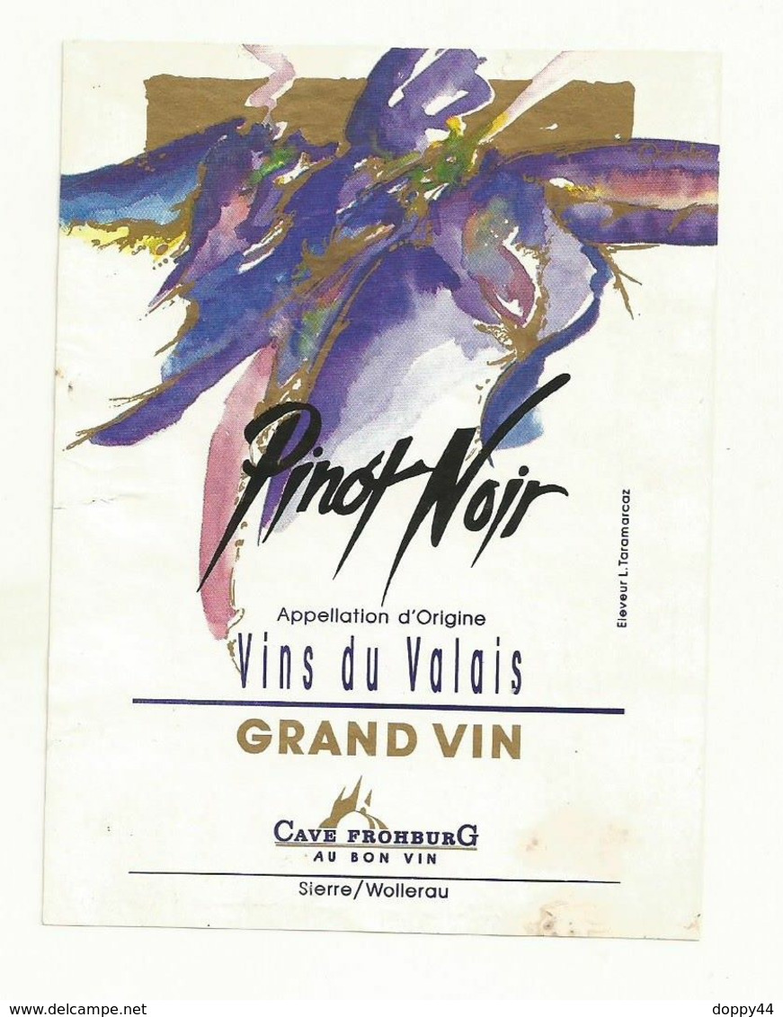 ETIQUETTE DE VIN  PINOT NOIR  VINS DU VALAIS. - Riesling