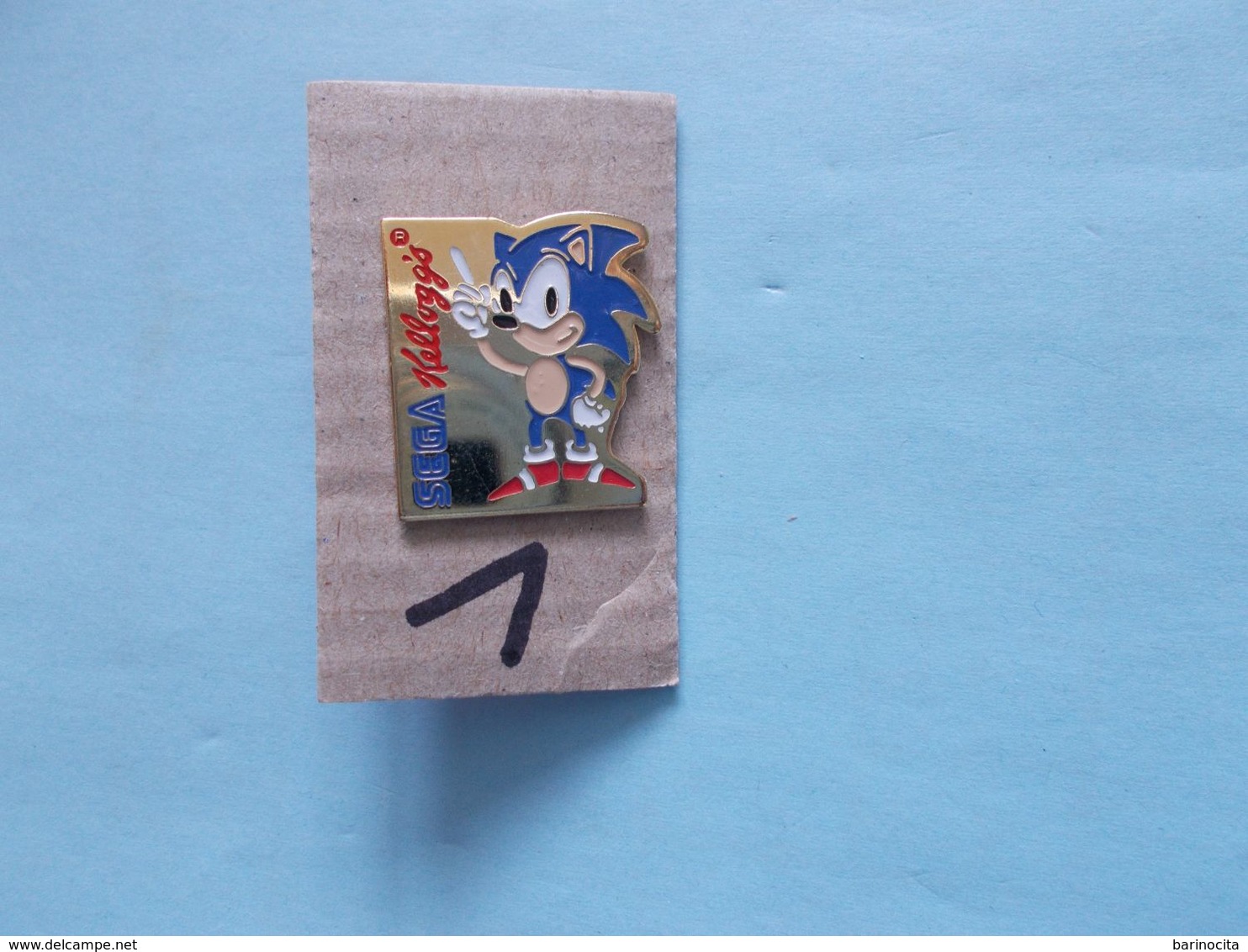 PIN'S - SEGA   Sonic " Pub KELLOGGS -   Voir Photo ( 1) - Spelletjes
