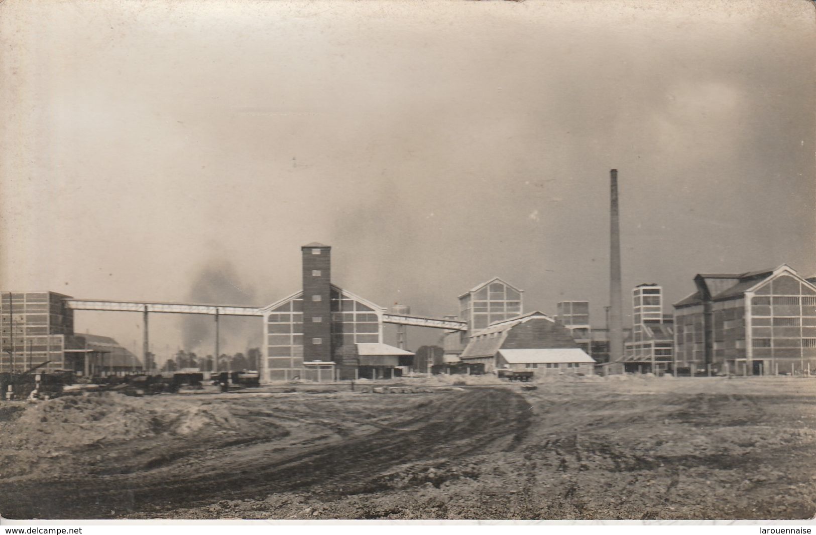 76 - LE GRAND QUEVILLY - L' Usine (carte Photo) - Le Grand-Quevilly