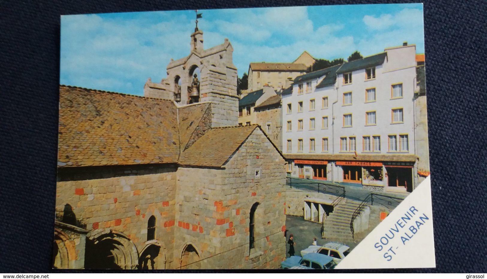 CPSM SAINT ALBAN SUR LIMAGNOLE LOZERE L EGLISE ET L HOTEL DU CENTRE COLL GOTTY SOUVENIR - Saint Alban Sur Limagnole