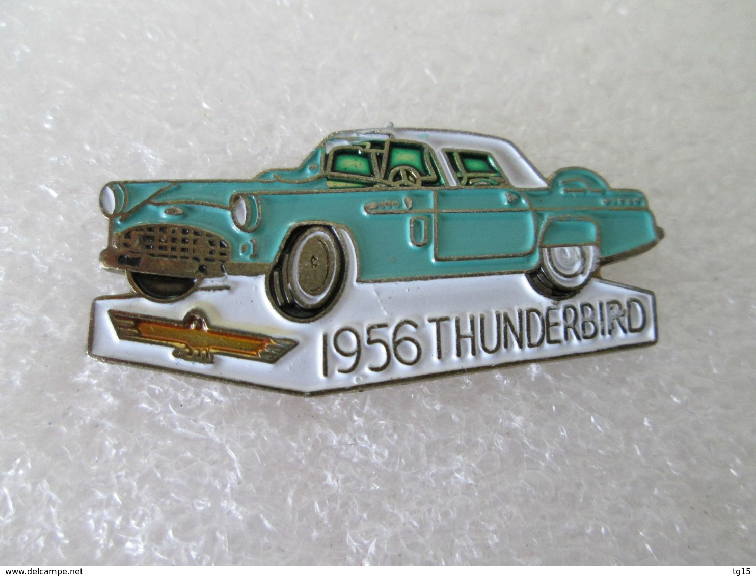 PIN'S    FORD  THUNDERBIRD  1956 - Ford