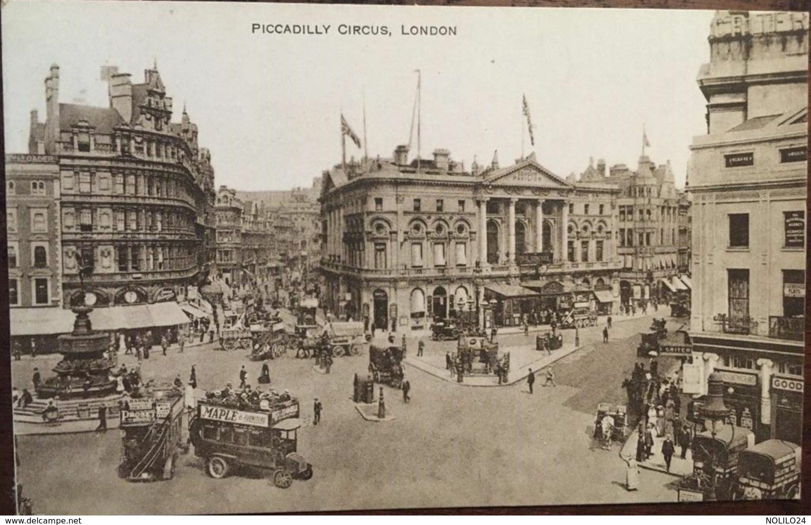 Cp, PICCADILLY CIRCUS, LONDON,  Vintage, Animée-animated,COMMERCIAL SIGNS, OLD CARS, BUSES - Piccadilly Circus