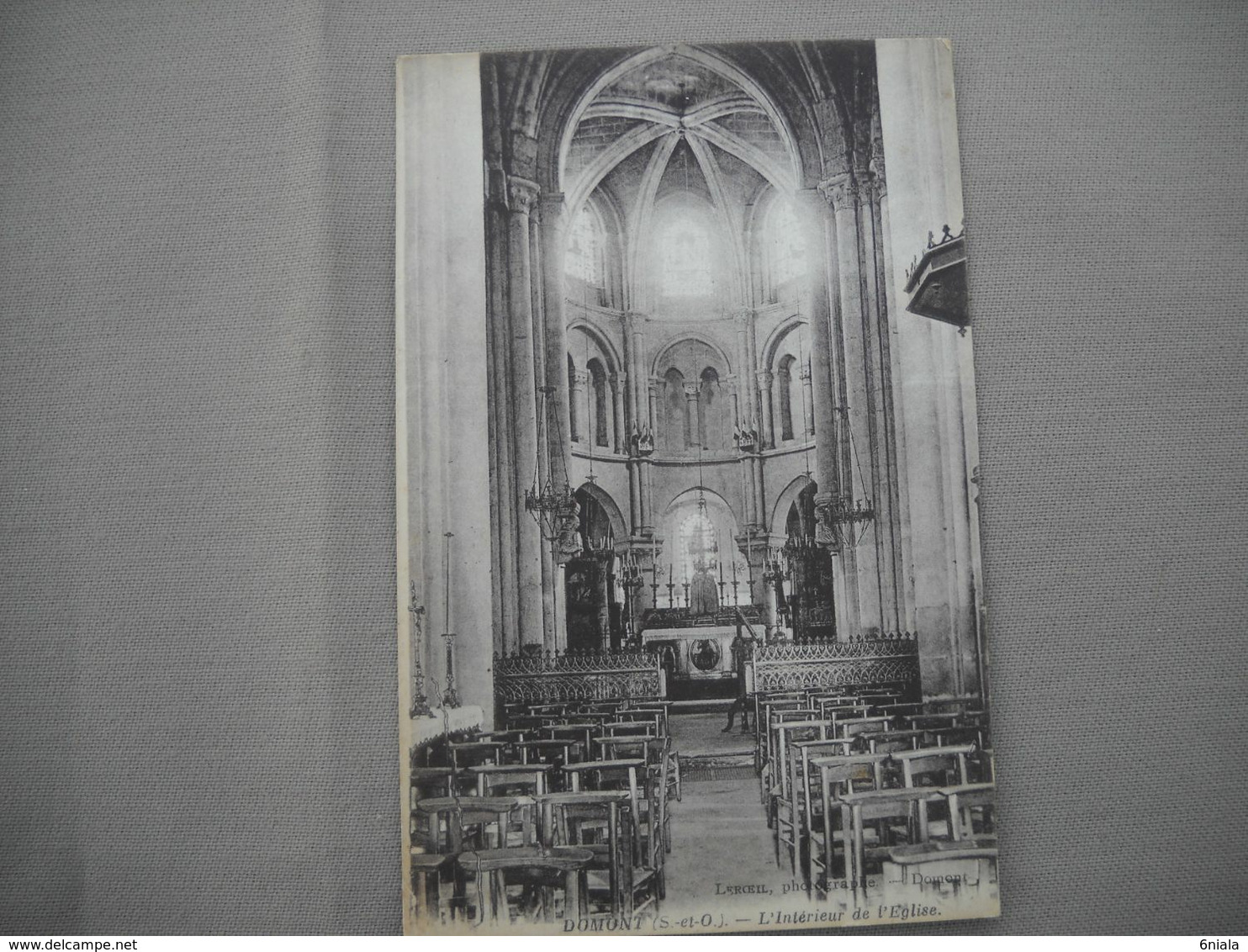 2412  Carte Postale   DOMONT  Intérieur De L' EGLISE    95 Val D'Oise - Domont