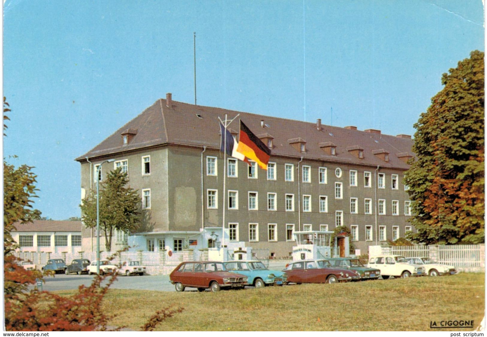 Allemagne - Müllheim Kaserne`- Renault 4 - DS - 2 Cv - Mühlheim