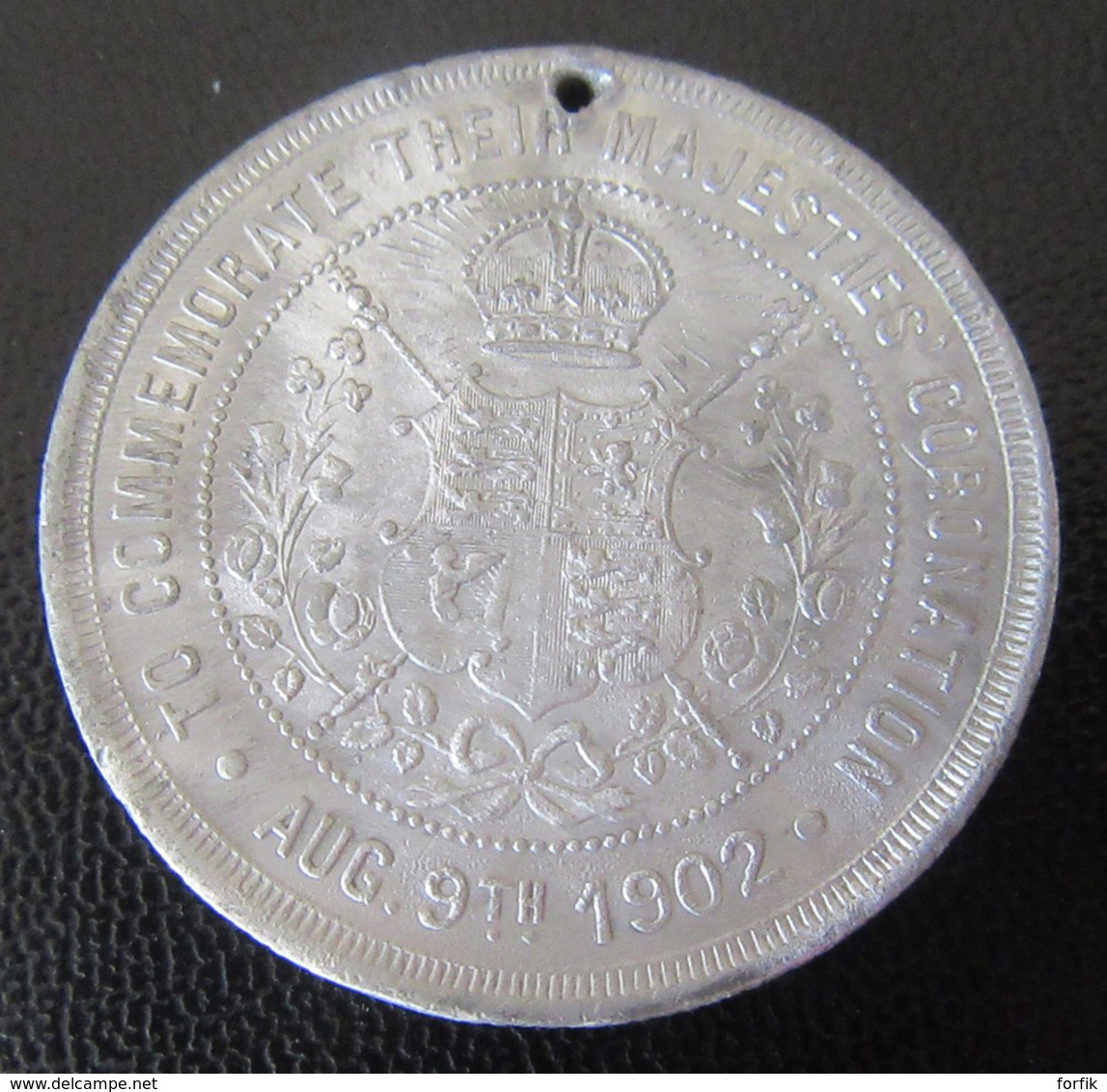 Médaille / Medal 1902 - King Edward VII / Queen Alexandra - Commemoration  Of Their Majesties' Coronation - Royaux/De Noblesse