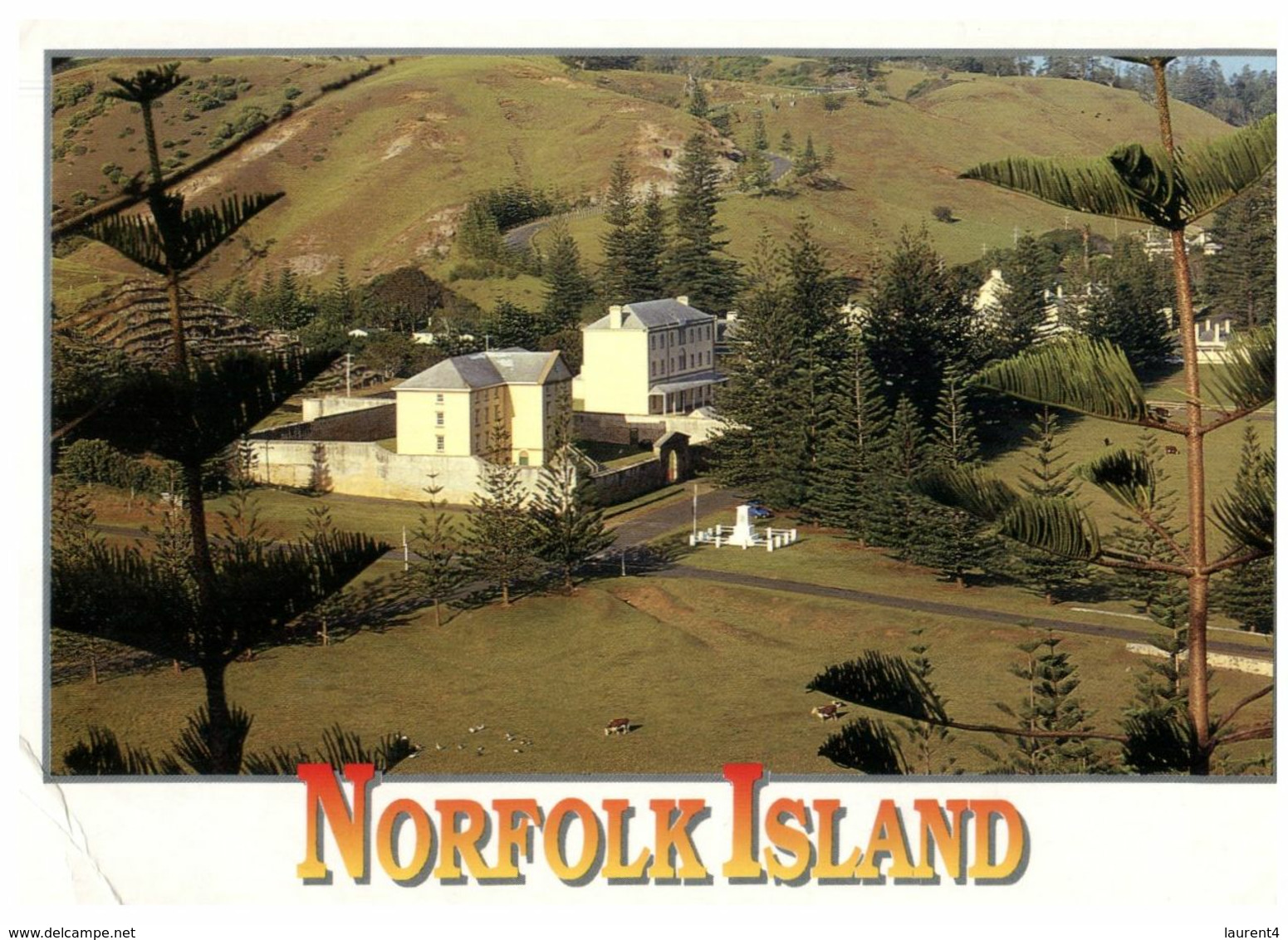 (J 18) Australia - NSW - Norfolk Island (small Bent On Bottom Left Corner) - Norfolk Island