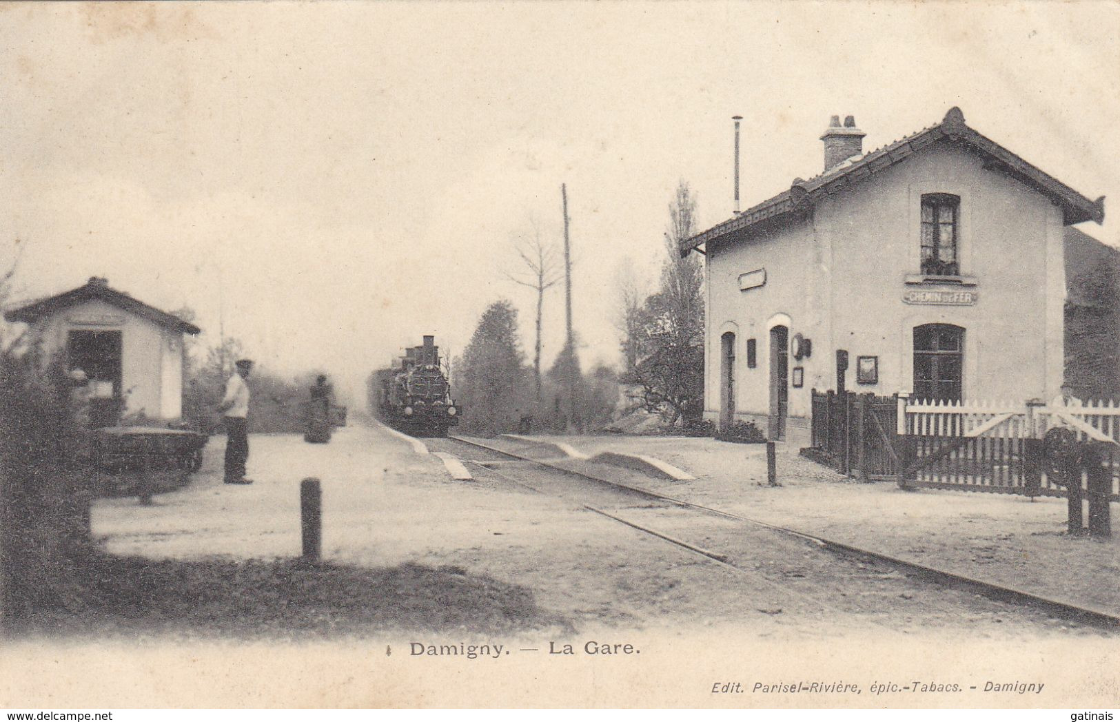 Orne-61-damigny-la Gare Avec Train - Damigny