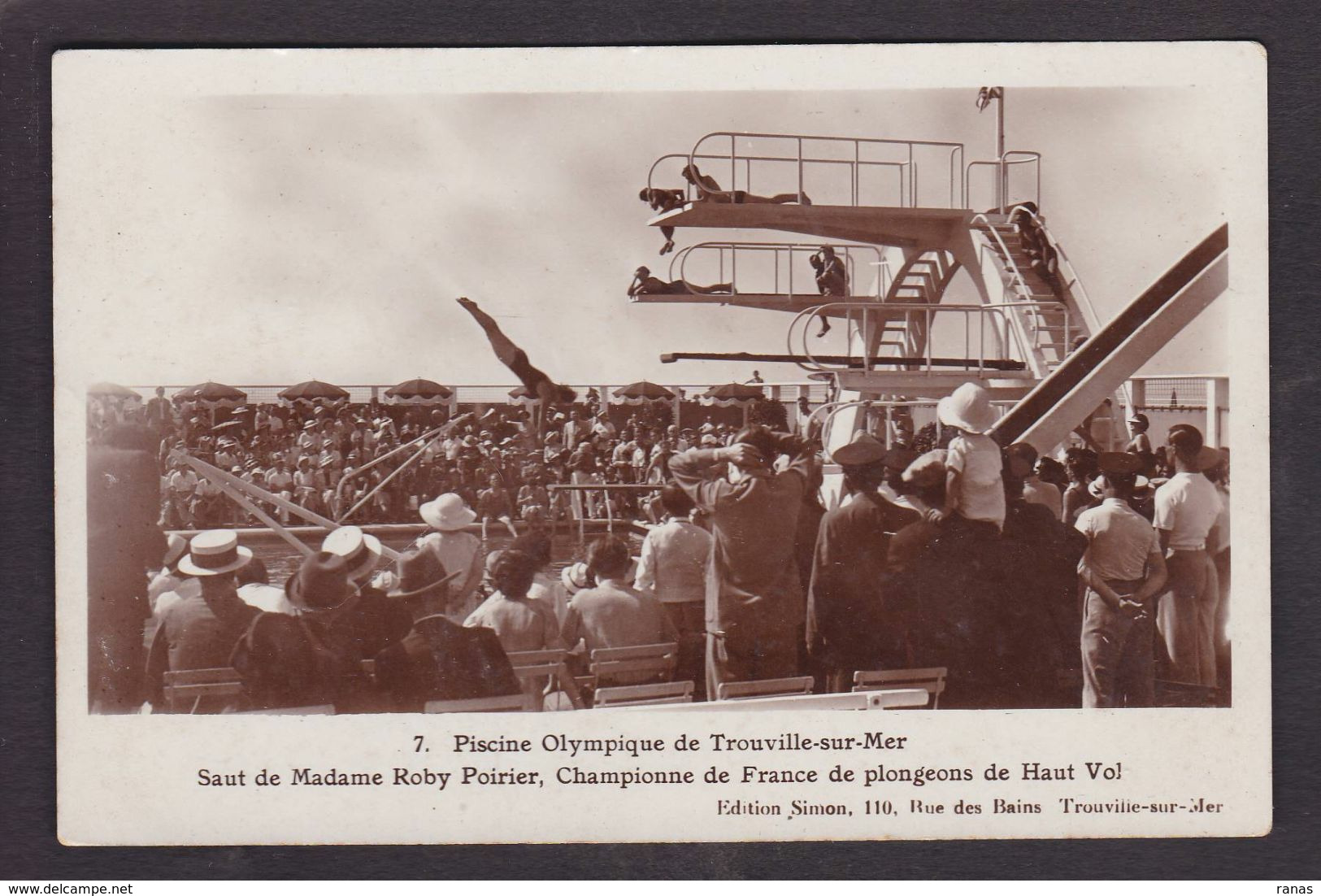 CPA Plongeon Natation Trouville Madame Roby Poirier Non Circulé - Kunst- Und Turmspringen