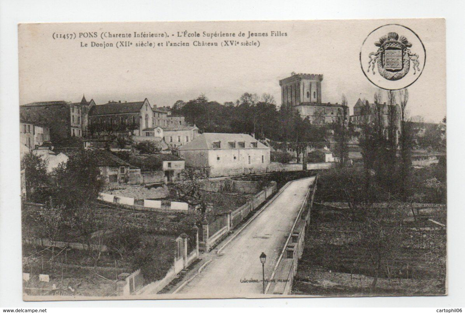 - CPA PONS (17) - L'École Supérieure De Jeunes Filles - Le Donjon Et L'ancien Château - - Pons