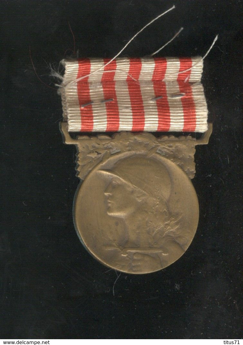 Médaille Commémorative De La Grande Guerre 1914-1918 ( Lot 2 ) - France