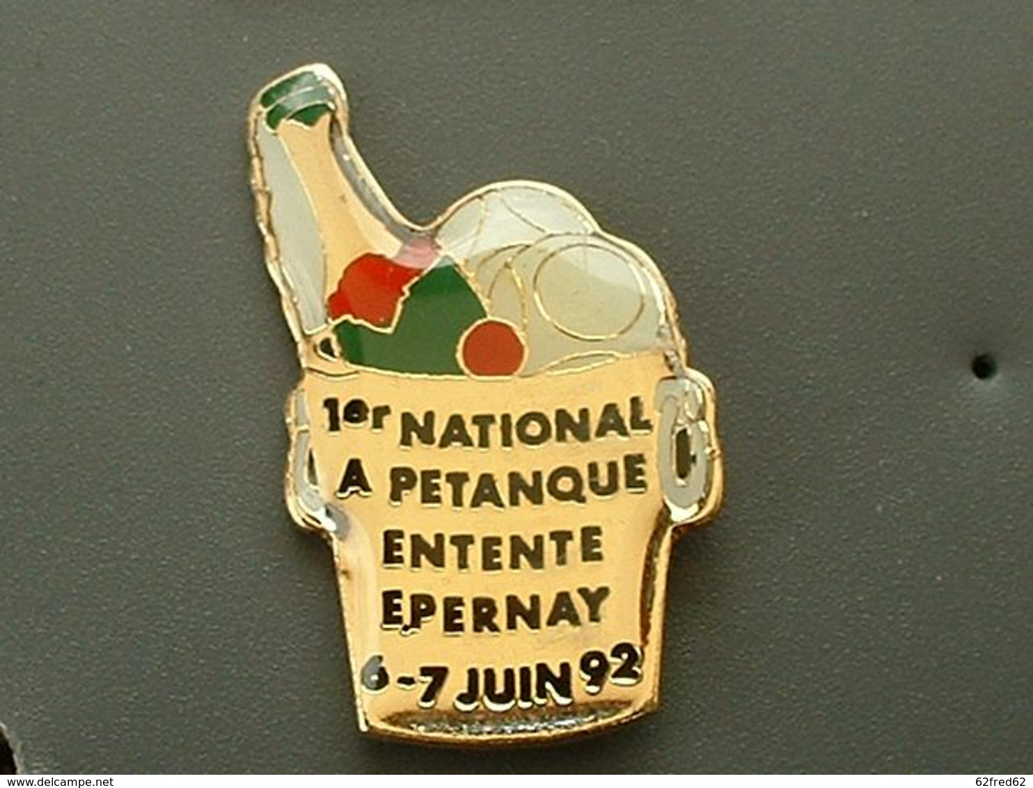 Pin's PETANQUE - 1er NATIONAL DE L'ENTENTE EPERNAY - Pétanque