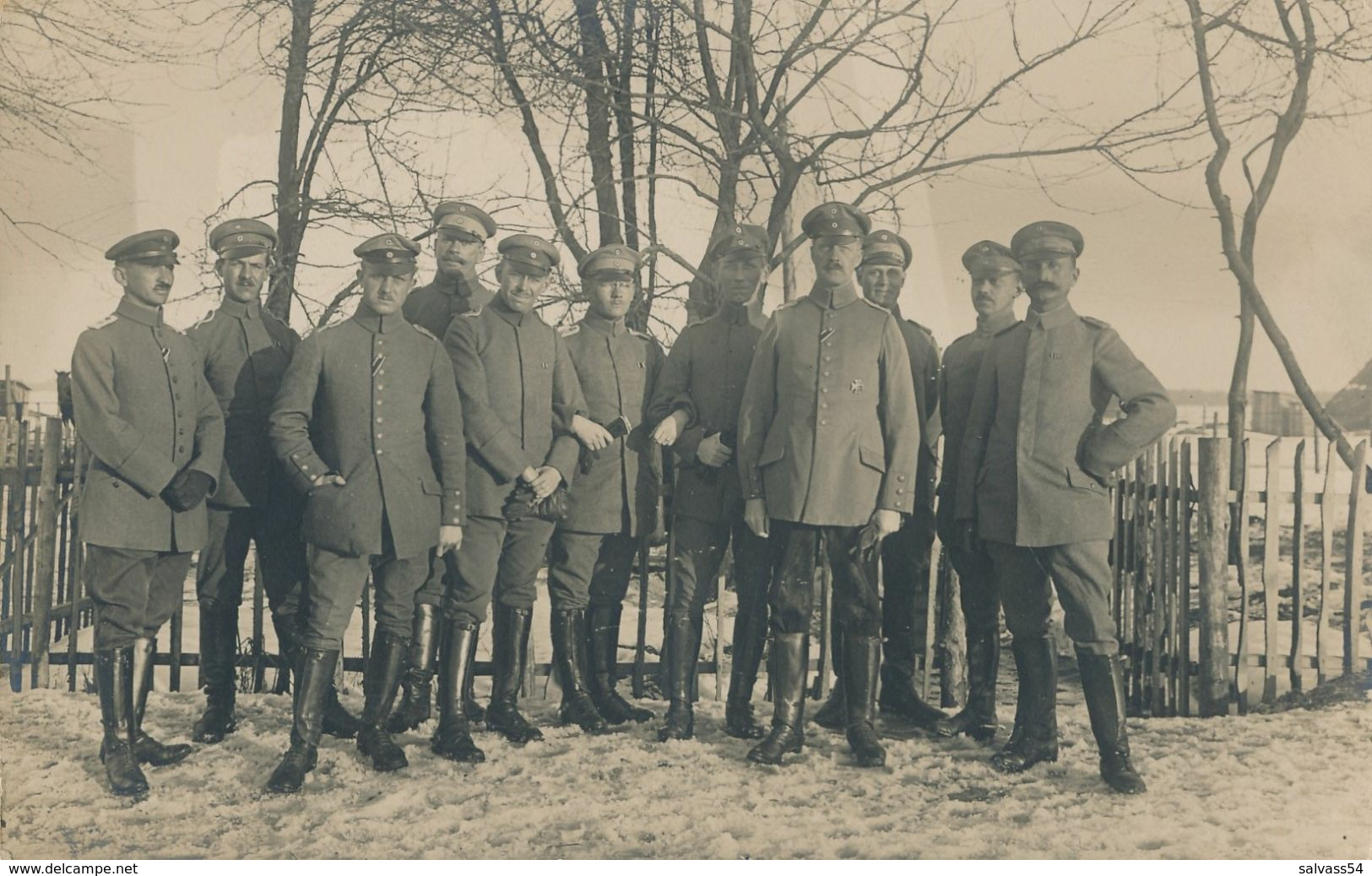 Carte-photo : Groupe De Soldats Allemands (nommés) Sur Le Front Russe En Mars 1917 (voir Verso) (BP) 1.WK - WW1 - Krieg, Militär