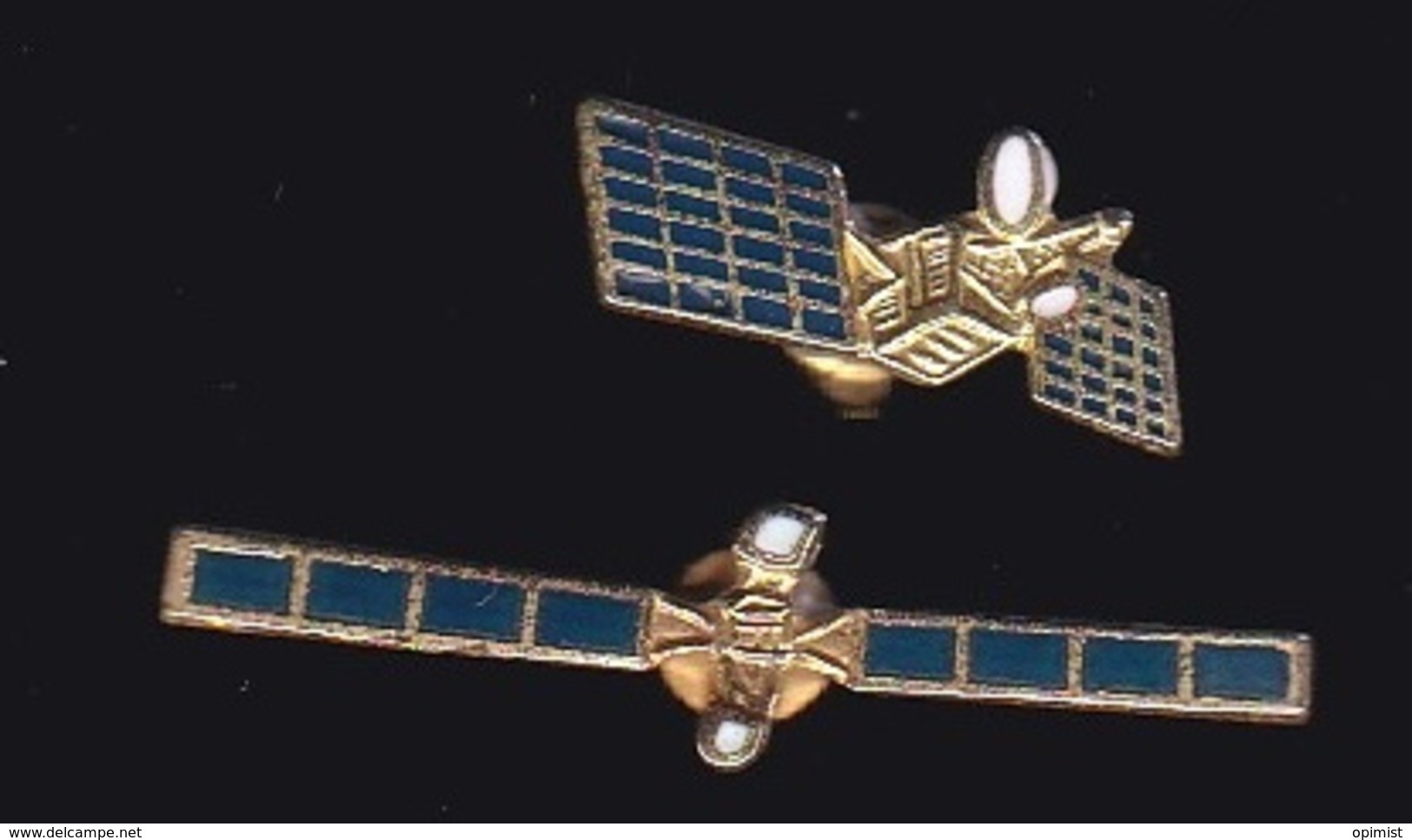 66420-Lot De 2 Pin's.Satellite.Fusée.NASA.Espace. - Espace