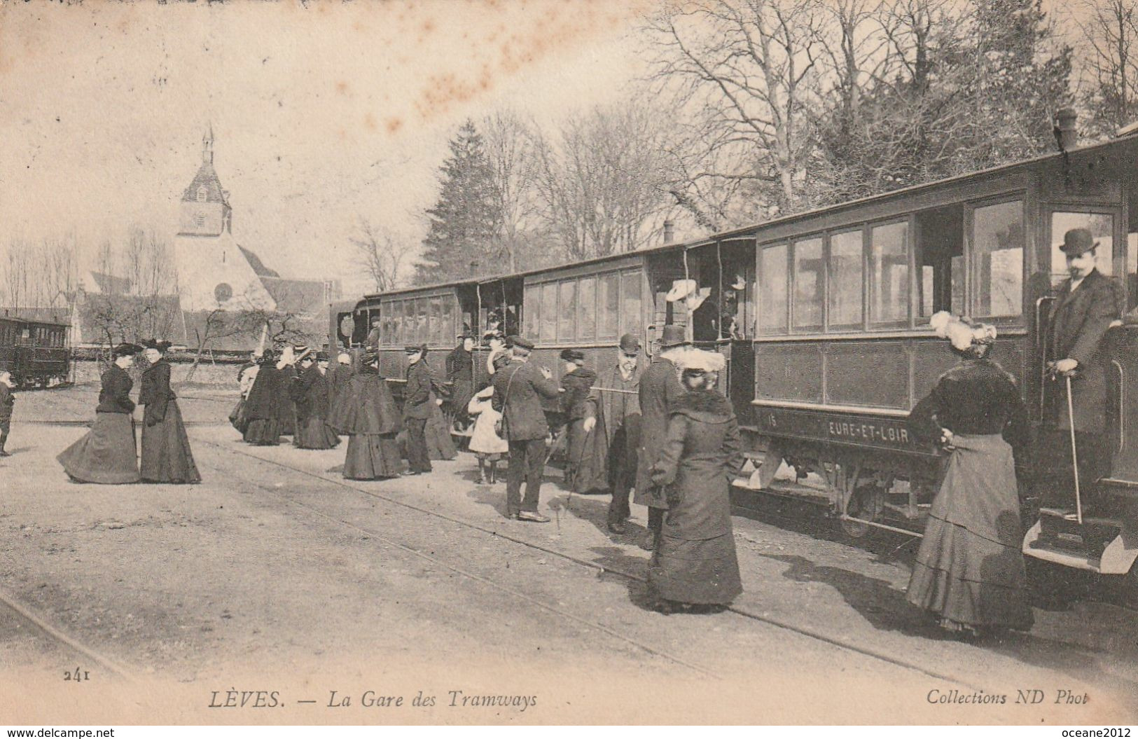 28 Lèves. La Gare Des Tramways - Lèves