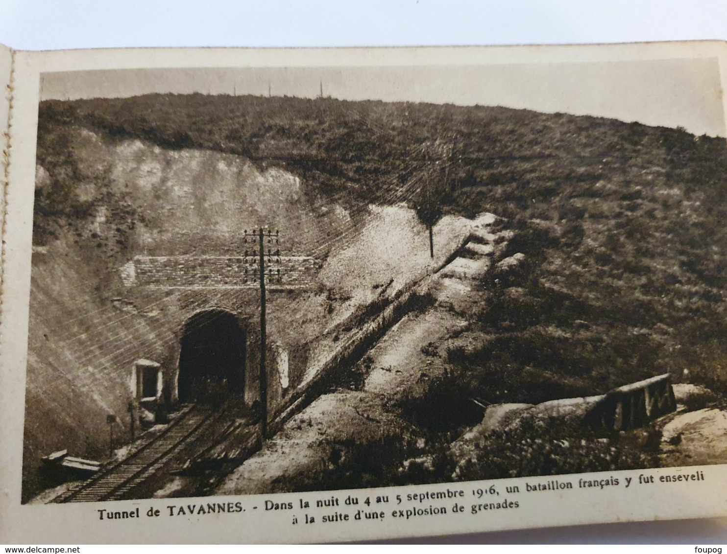 VERDUN 2 CARNETS CIRCUIT DE FORTS VAUX DOUAUMONT TAVANNES SOUVILLE OSSUAIRE