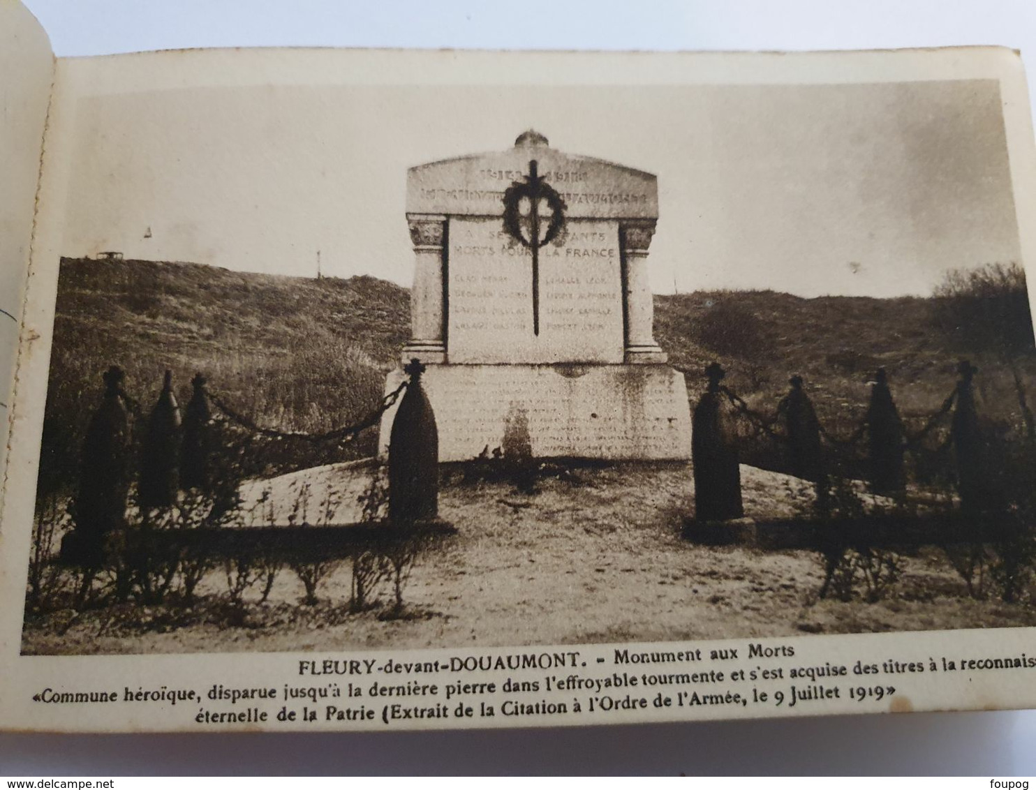 VERDUN 2 CARNETS CIRCUIT DE FORTS VAUX DOUAUMONT TAVANNES SOUVILLE OSSUAIRE