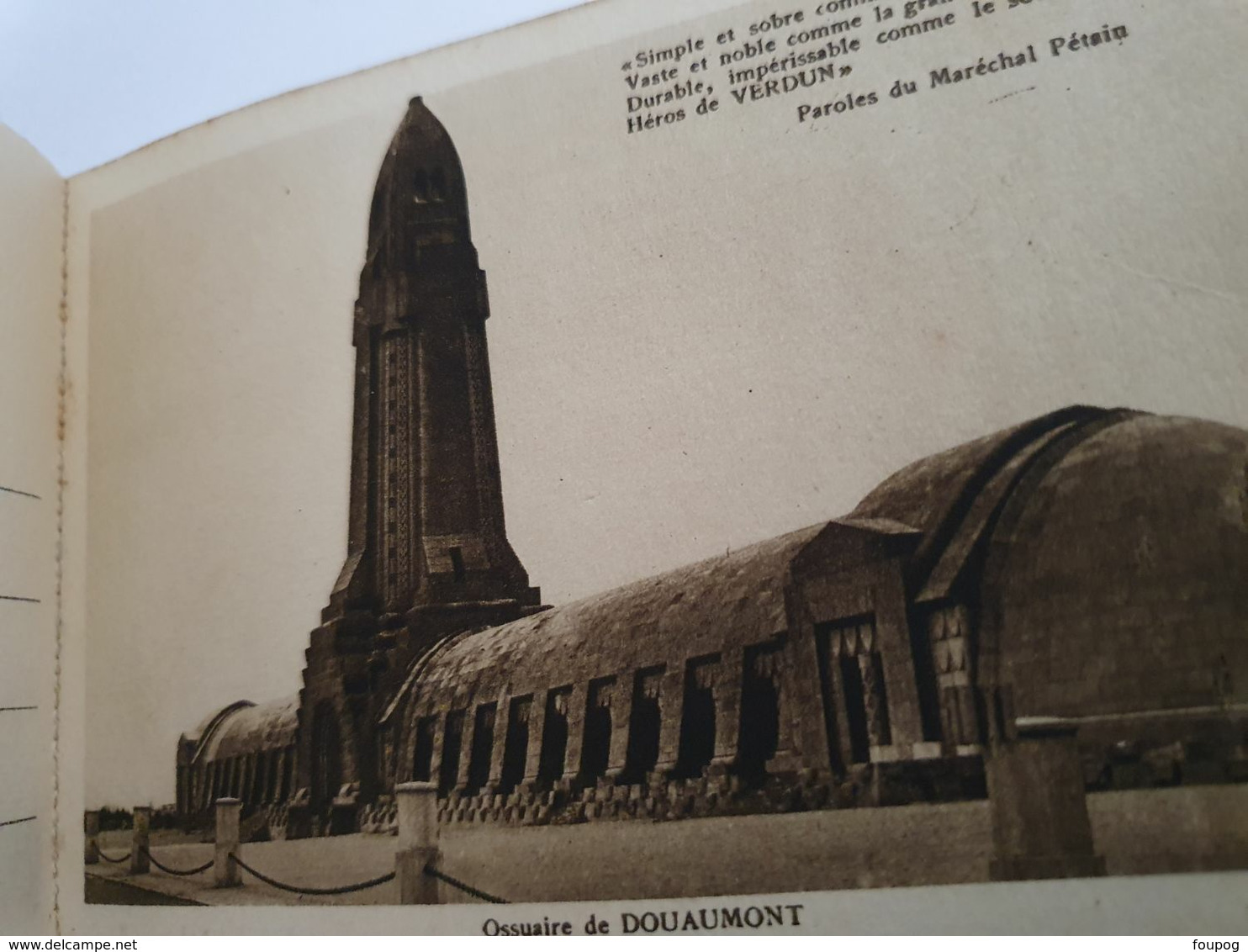 VERDUN 2 CARNETS CIRCUIT DE FORTS VAUX DOUAUMONT TAVANNES SOUVILLE OSSUAIRE