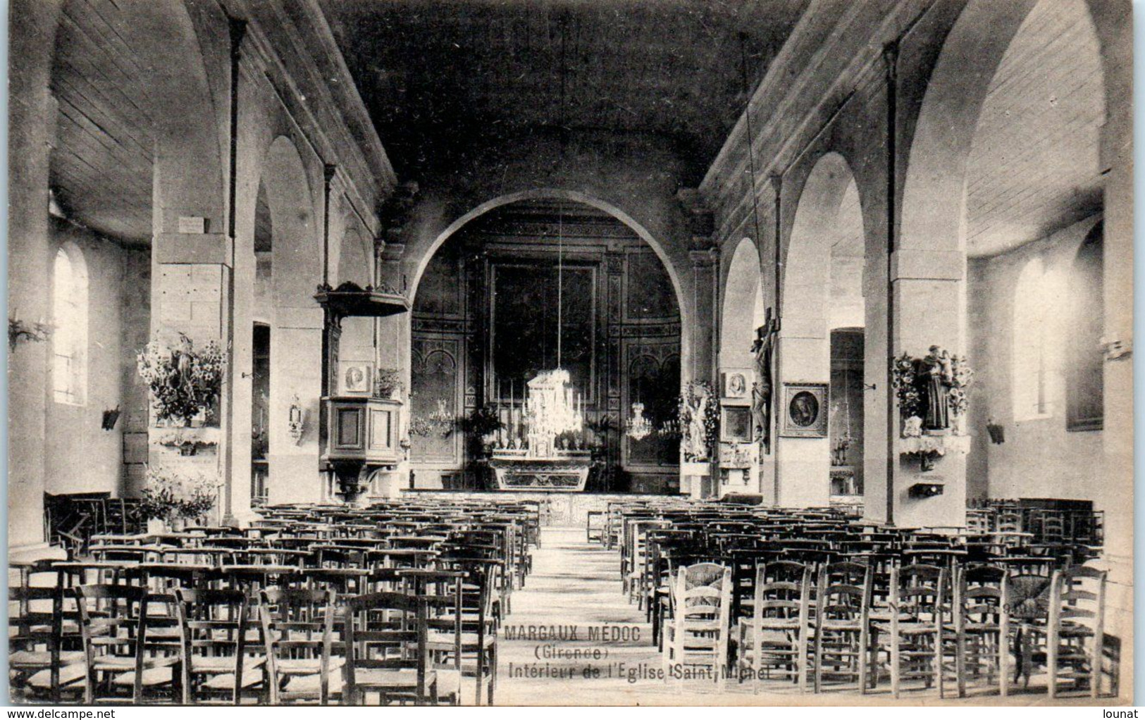 33 MARGAUX  : Intérieur De L'église Saint Michel  * - Margaux