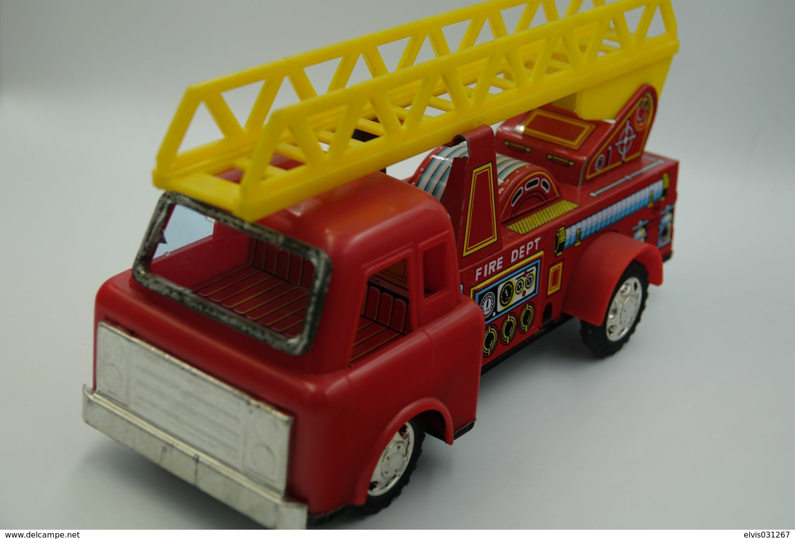 Vintage TIN TOY CAR : mark YONE with BOX - Fire Engine Truck 1057 - 22cm - Japan - 1960's - Friction Powered