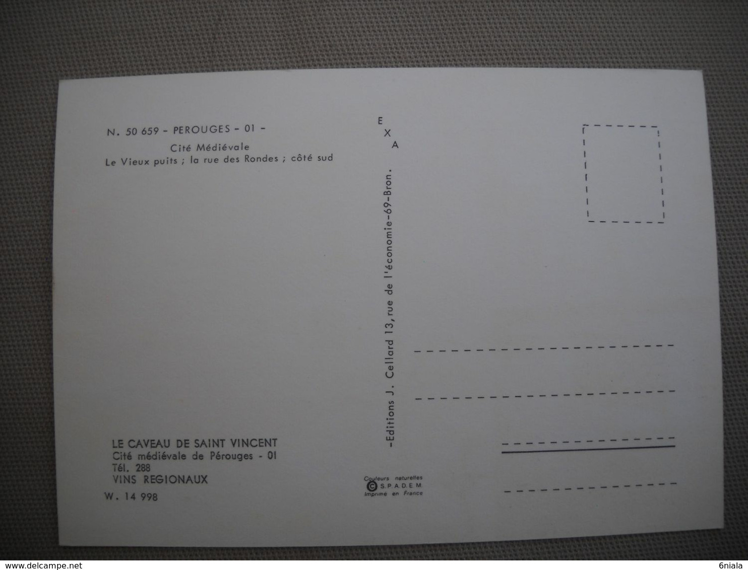2208  Carte Postale  PEROUGES    Cité Médiévale  La Rue Des Rondes   Le Vieux Puits    01 Ain - Pérouges