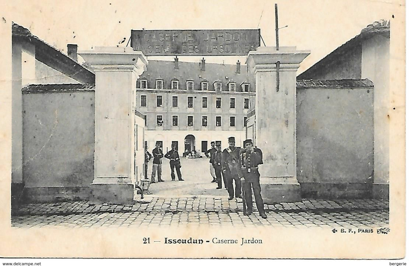 36    Issoudun    Caserne Jardon - Issoudun