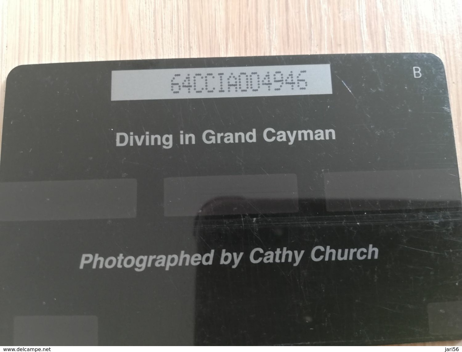 CAYMAN ISLANDS  CI $ 15,-  CAY-64A  CONTROL NR 64CCIA  TWO DIVERS GRAND CAYMAN       Fine Used Card  ** 3099** - Kaaimaneilanden