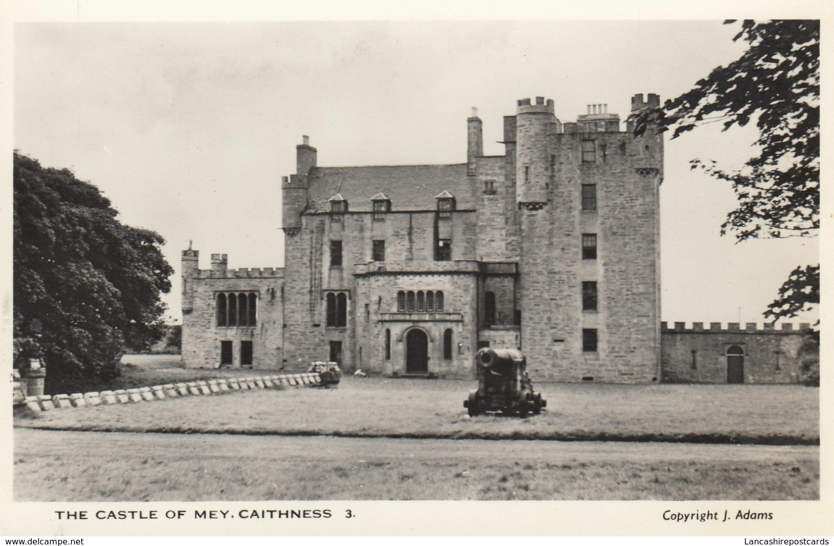 Postcard The Castle Of Mey Caithness [ Cannon On Lawn ] RP My Ref B14140 - Caithness