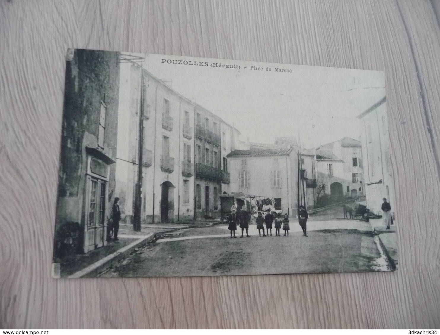 CPA 34 Hérault Pouzolles Place Du Marché - Castelnau Le Lez