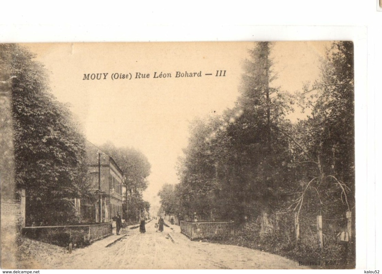 MOUY /    RUE  LEON BOHARD AVEC LE PONT DU THERAIN - Mouy