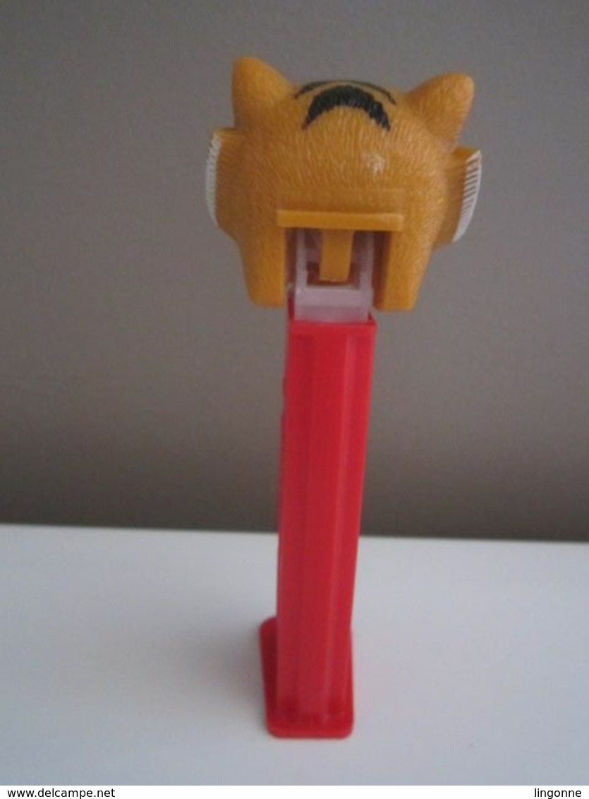 PEZ Dispenser Kung Fu Panda Maitres Tigresse (pied Rouge)  N° 6 TM & © DWA LLC - Pez