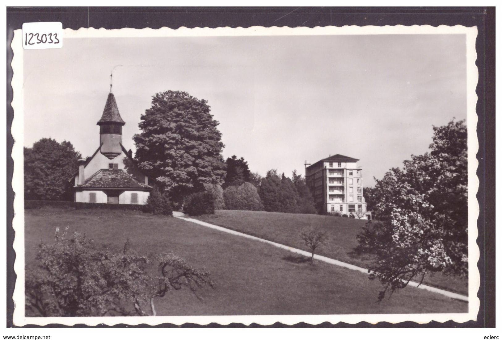 DISTRICT DE LAUSANNE - EPALINGES - EGLISE ET CLINIQUE SILVANA - TB - Épalinges