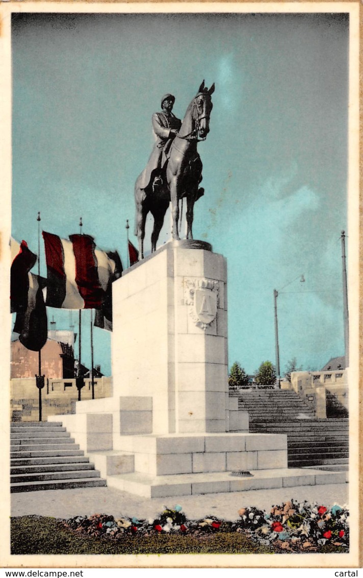 NAMUR - Monument Au Roi Albert. - Namur