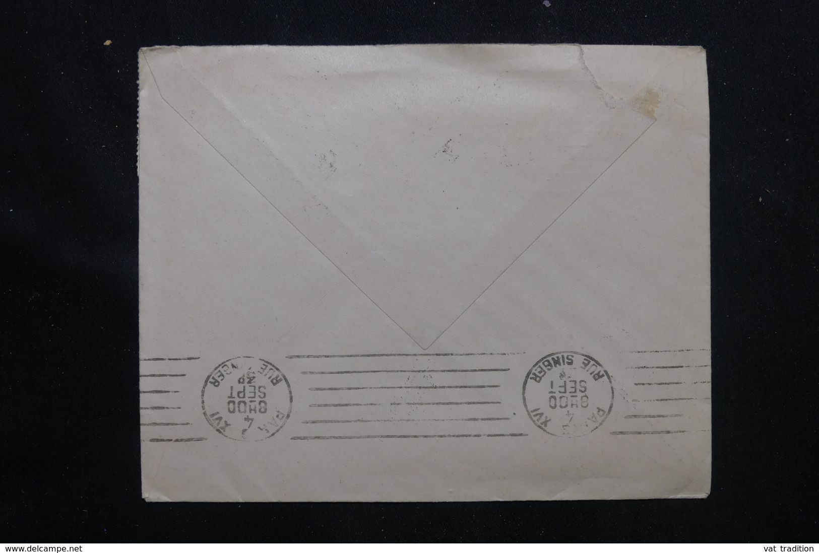 ROUMANIE - Enveloppe Commerciale ( Parfum ) De Bucarest Pour Paris En 1938 - L 70975 - Briefe U. Dokumente