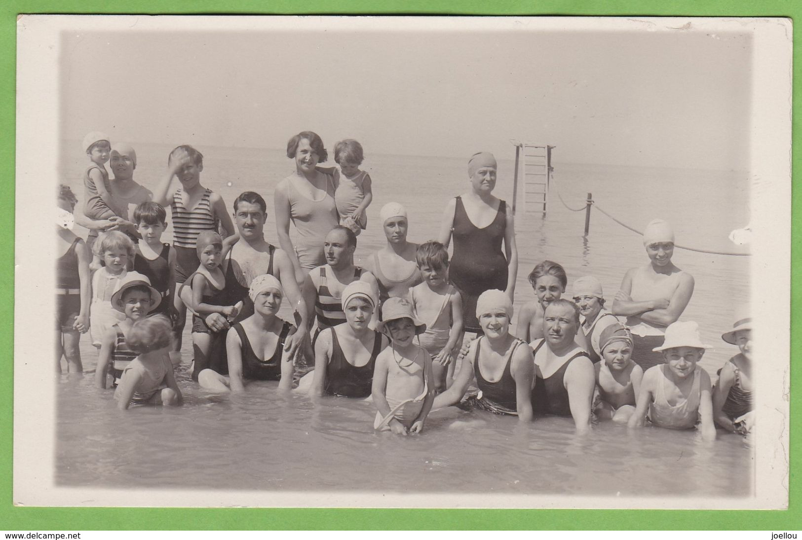 Belle Carte Photo Chatelaillon CPA La Plage Bain De Mer Animé Gros Plan Maillot De Bain 1930 - Châtelaillon-Plage