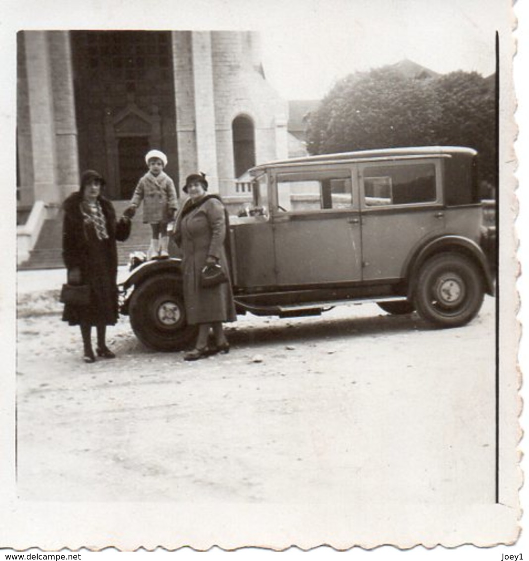 Photo Voiture  Années 30  Avec Femmes Et Enfant Format 6/6 - Automobile