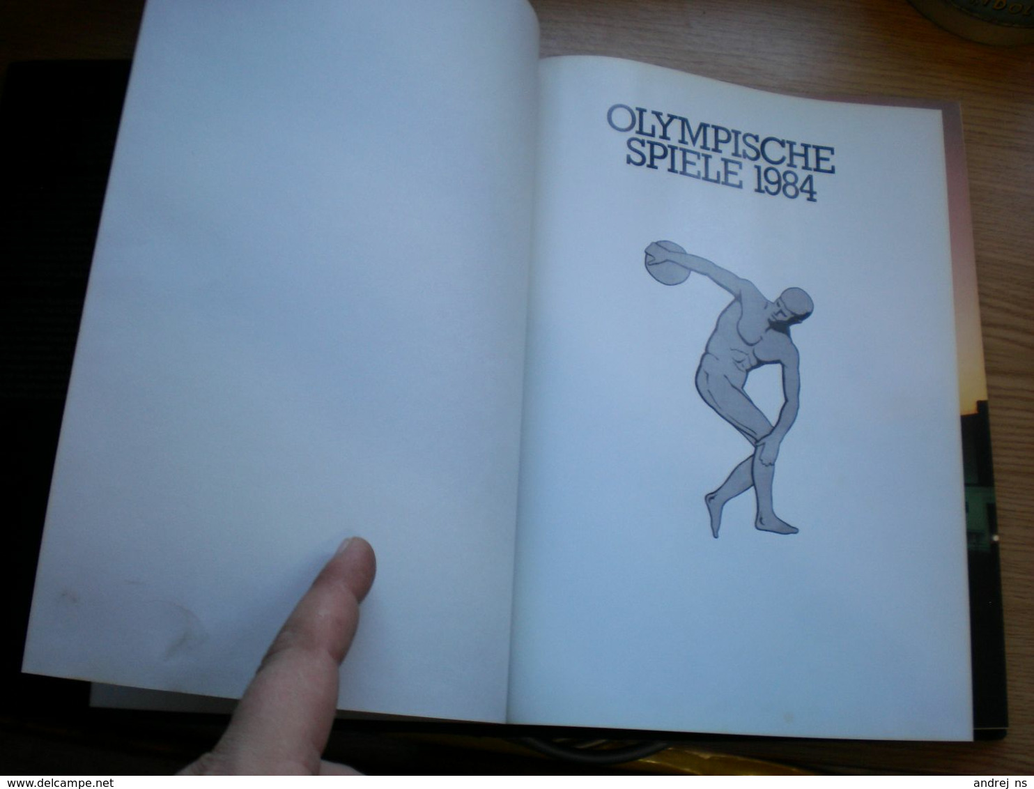 Olympische Spiele 1984 Herausgegeben Von Philips 144 Pages Collor Extra Book - Bücher