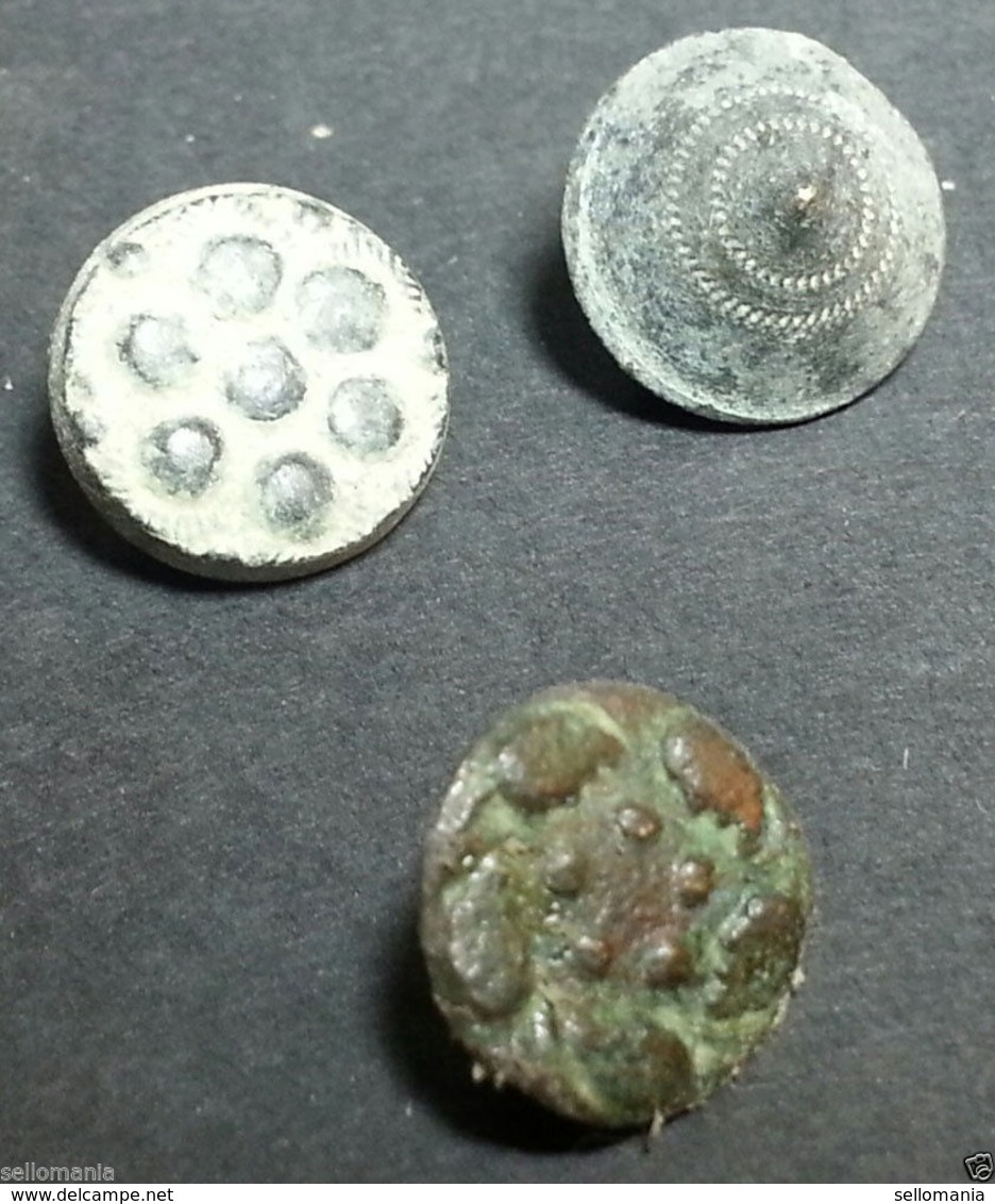 3 SMALL ANTIQUE BUTTON CENTURY XVIII OLD BOUTON BUTTON BOTON SEE MY SHOP CCB9 - Boutons