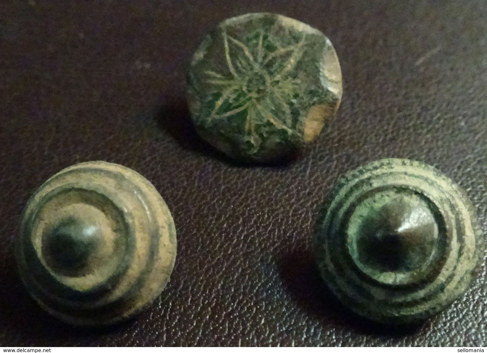 3 SMALL ANTIQUE BUTTON CENTURY XVIII OLD BOUTON BUTTON BOTON SEE MY SHOP CCB40 - Boutons