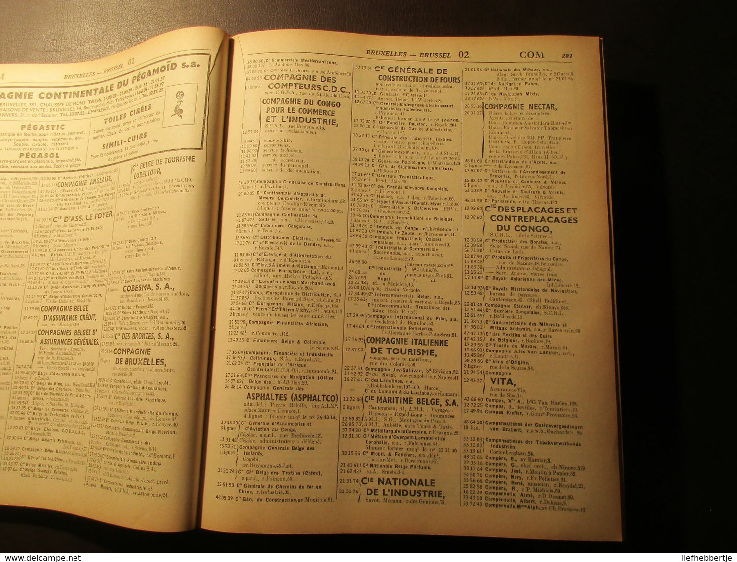 Officiële Naamlijst Der Telefonen - Indicateur ... Téléphones  = Brussel / Bruxelles  - Telefoonboek - Adresboek  1955 - History