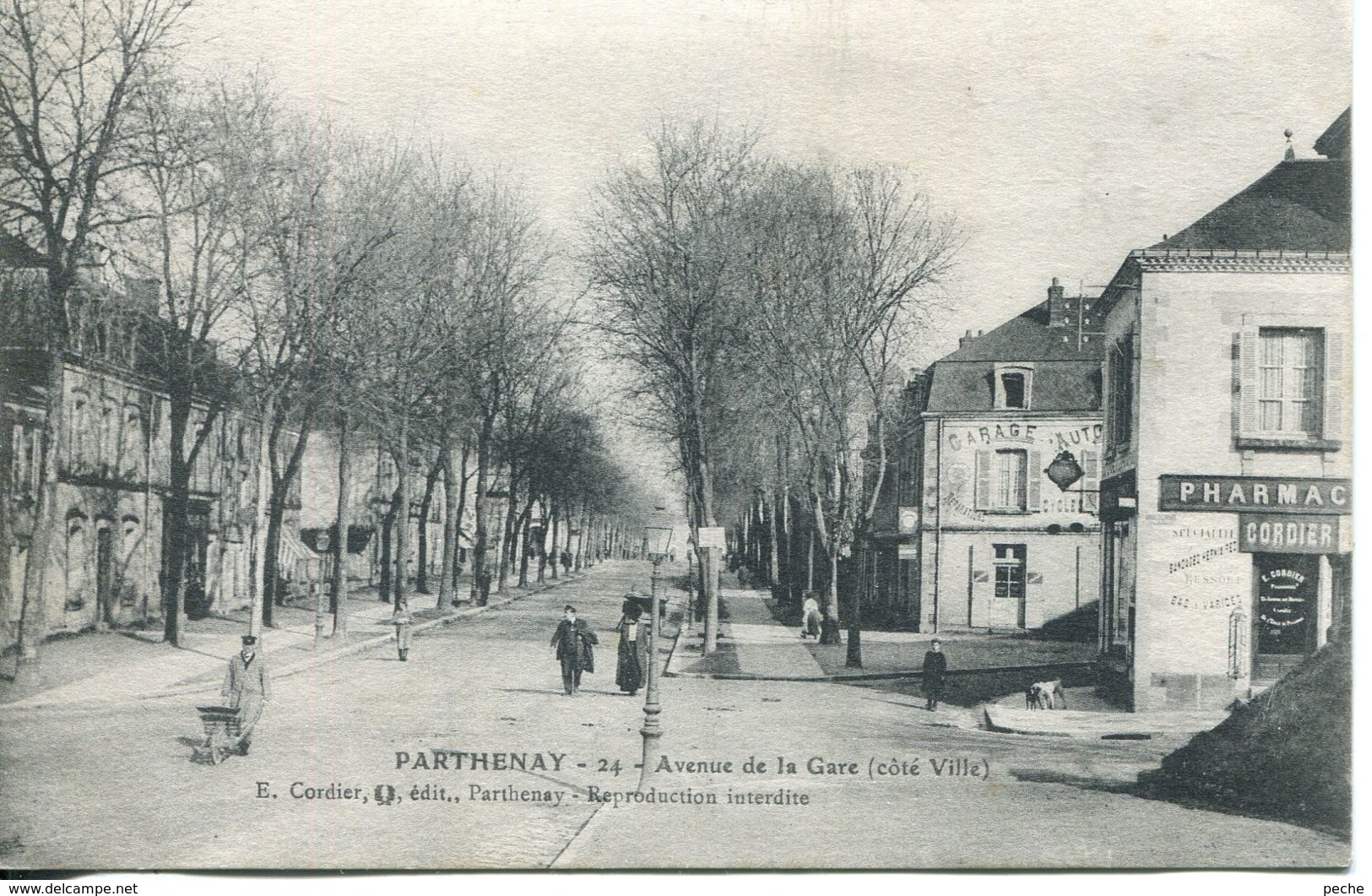 N°3393 R -cpa Parthenay -avenue De La Gare- - Parthenay