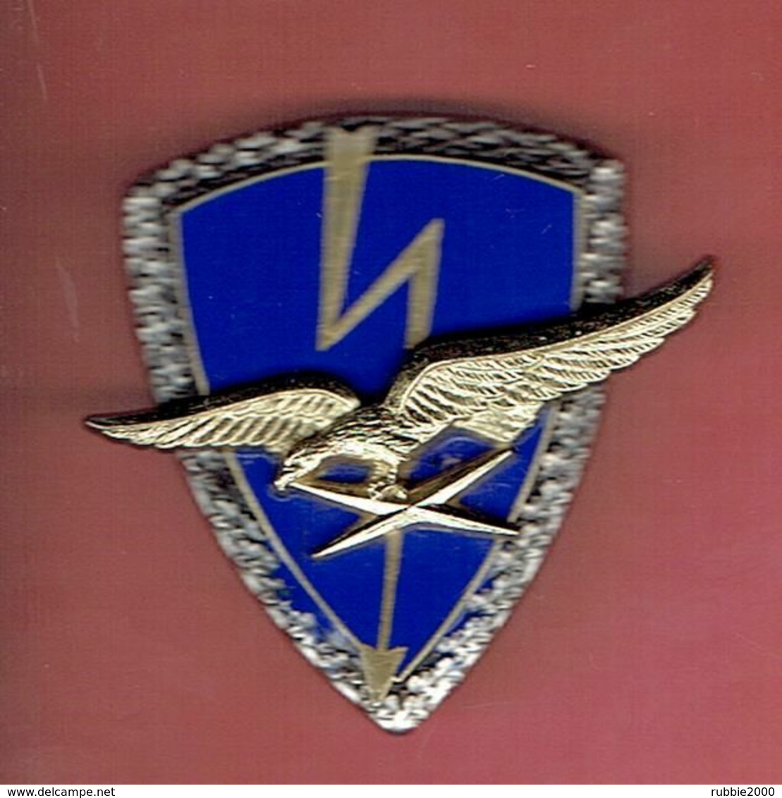 INSIGNE PUCELLE 801° ESCADRON DE TRANSMISSIONS ARMEE DE L AIR FABRICANT DELSART A 959 - Armée De L'air