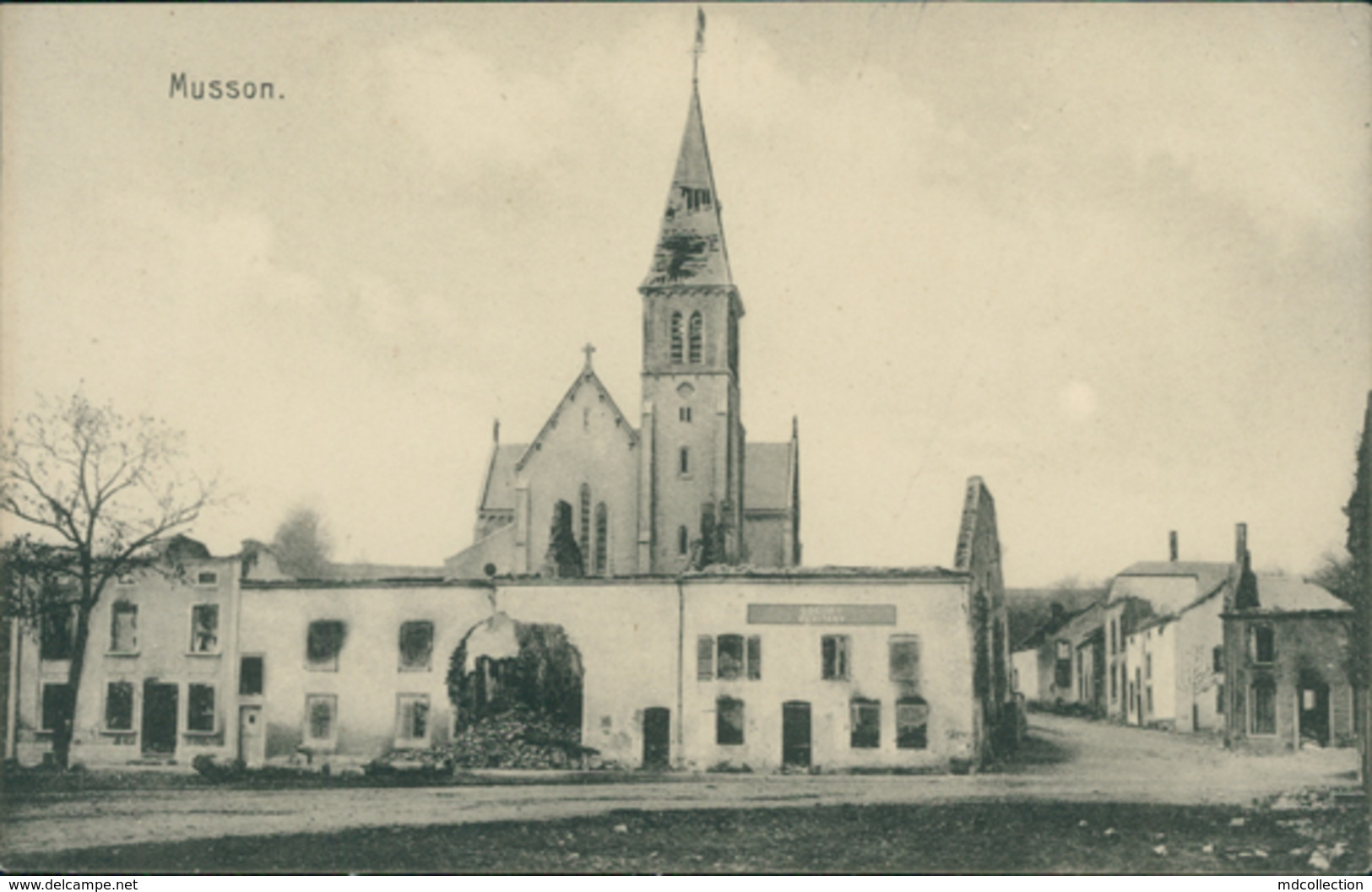 BE MUSSON / Une Rue Et Eglise / - Musson