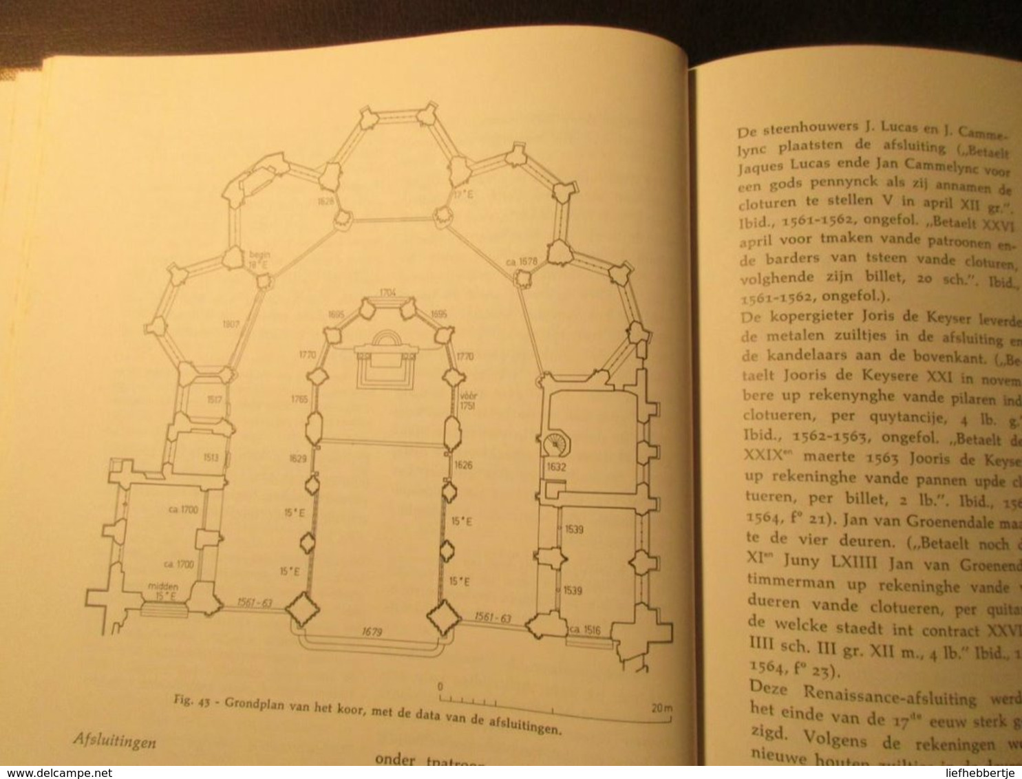 De Sint-Salvatorkathedraal te Brugge : 2 delen : Geschiedenis en architectuur - Inventaris  - door Luc Devliegher