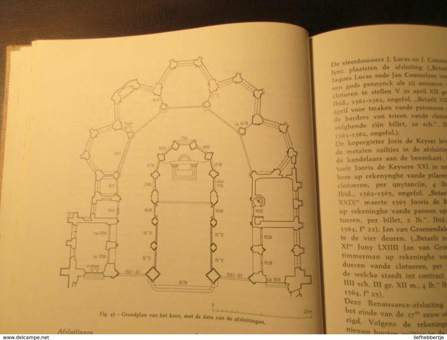 De Sint-Salvatorkathedraal te Brugge : 2 delen : Geschiedenis en architectuur - Inventaris  - door Luc Devliegher