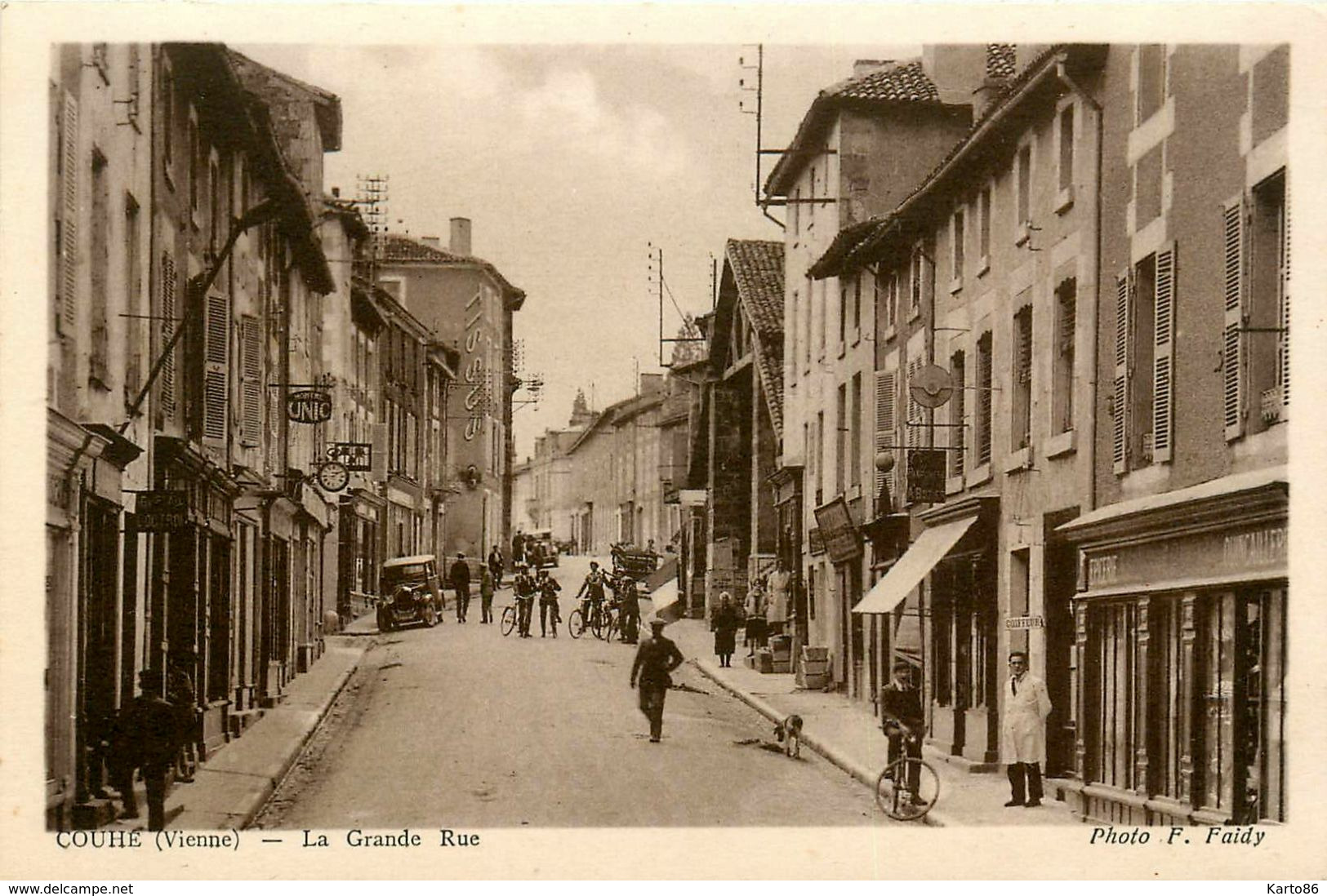 Couhé * La Grande Rue * épicerie Quincaillerie - Couhe