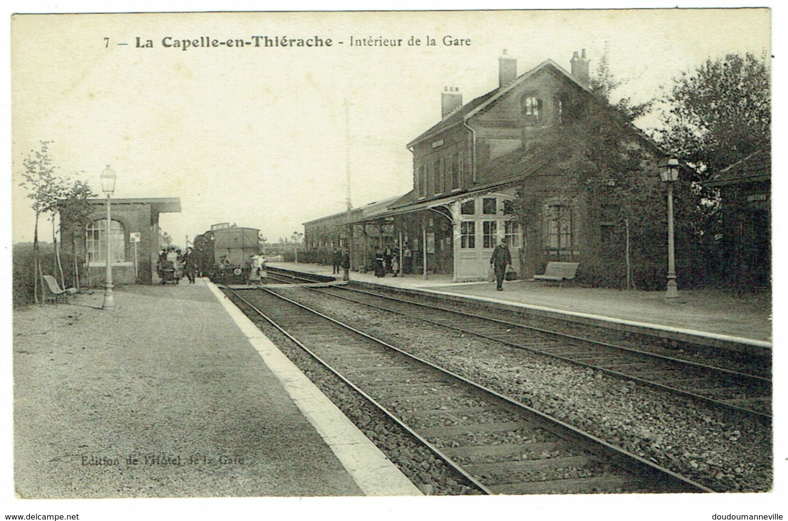 CPA - 02 - LA CAPELLE EN THIERACHE - Intérieur De Le Gare - Train - Sonstige & Ohne Zuordnung