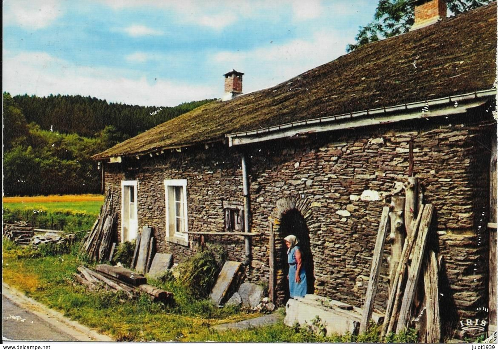 MORTEHAN ..-- Vieille MAISON ARDENNAISE Et Son Habitante . Vers OOSTAKKER . Voir Verso . - Bertrix