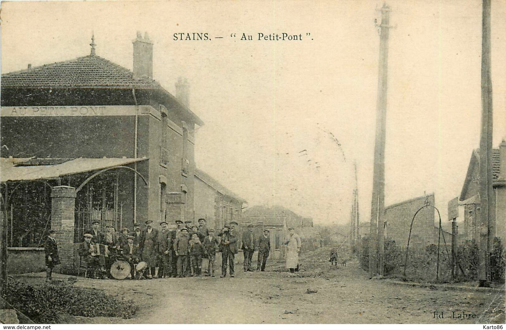 Stains * Au Petit Pont * Fanfare Troupe Musiciens - Stains