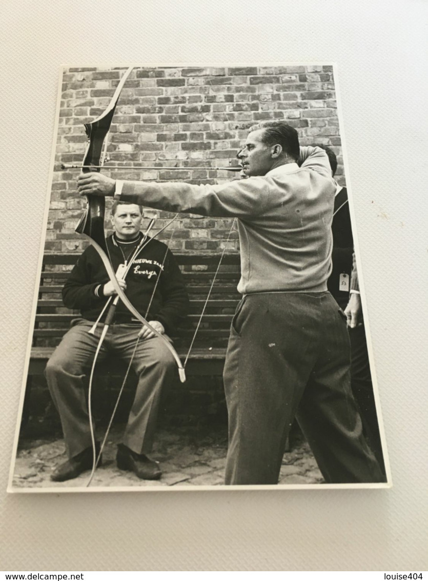 DA -  Tir à La Braderie De Bruges - Archery