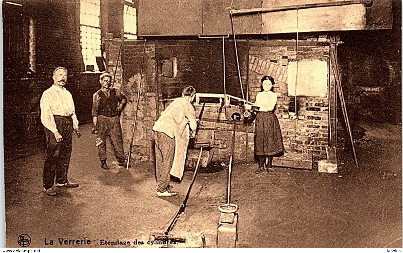 BELGIQUE - BRUXELLE - La VERRERIE - Etendage Des Cylindres - Old Professions